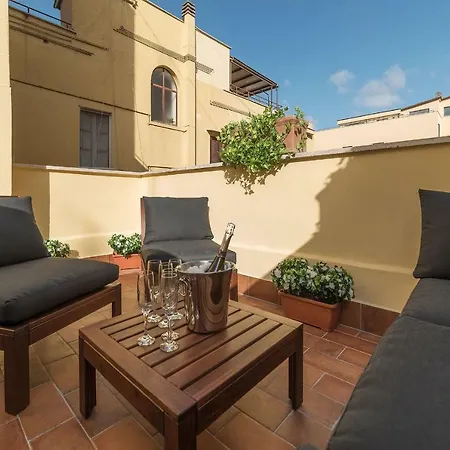 Cs Colosseum Hidden Terrace Apartment